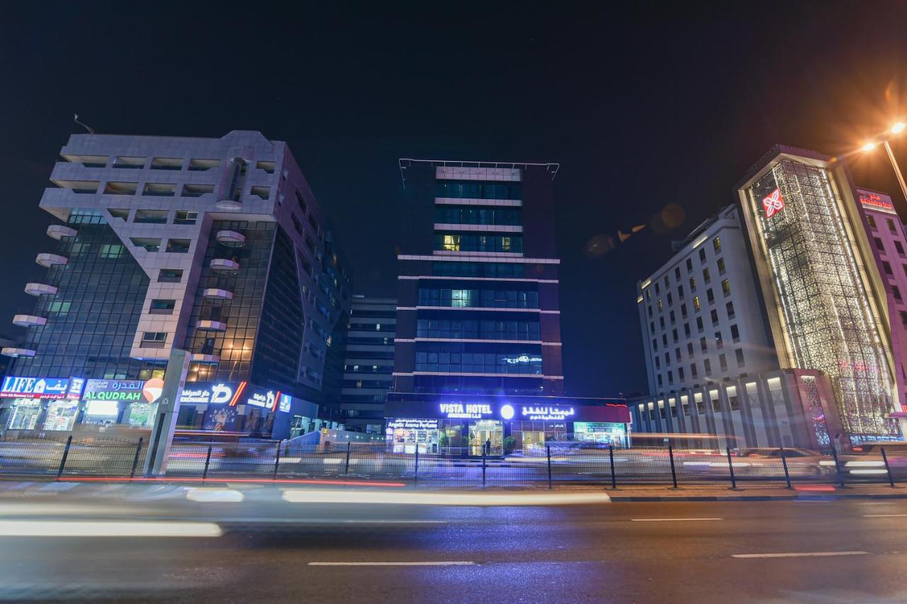 Vista Hotel Apartments Deluxe Dubai Exterior photo